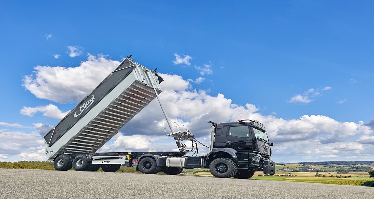 The ZHKA 350 tipper semi-trailer