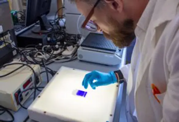 Dr Ross Alexander conducts analysis of proteins extracted from microorganisms. (Image source: Heriot-Watt University)